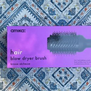 Amika Round Brush